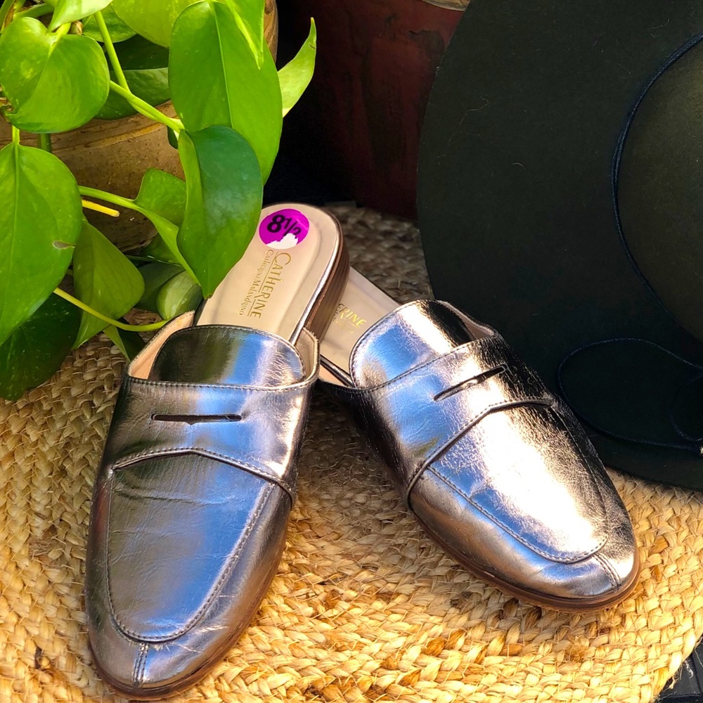 Catherine Malandrino Silver Tuxedo Slide Loafer - Picture 8 of 8